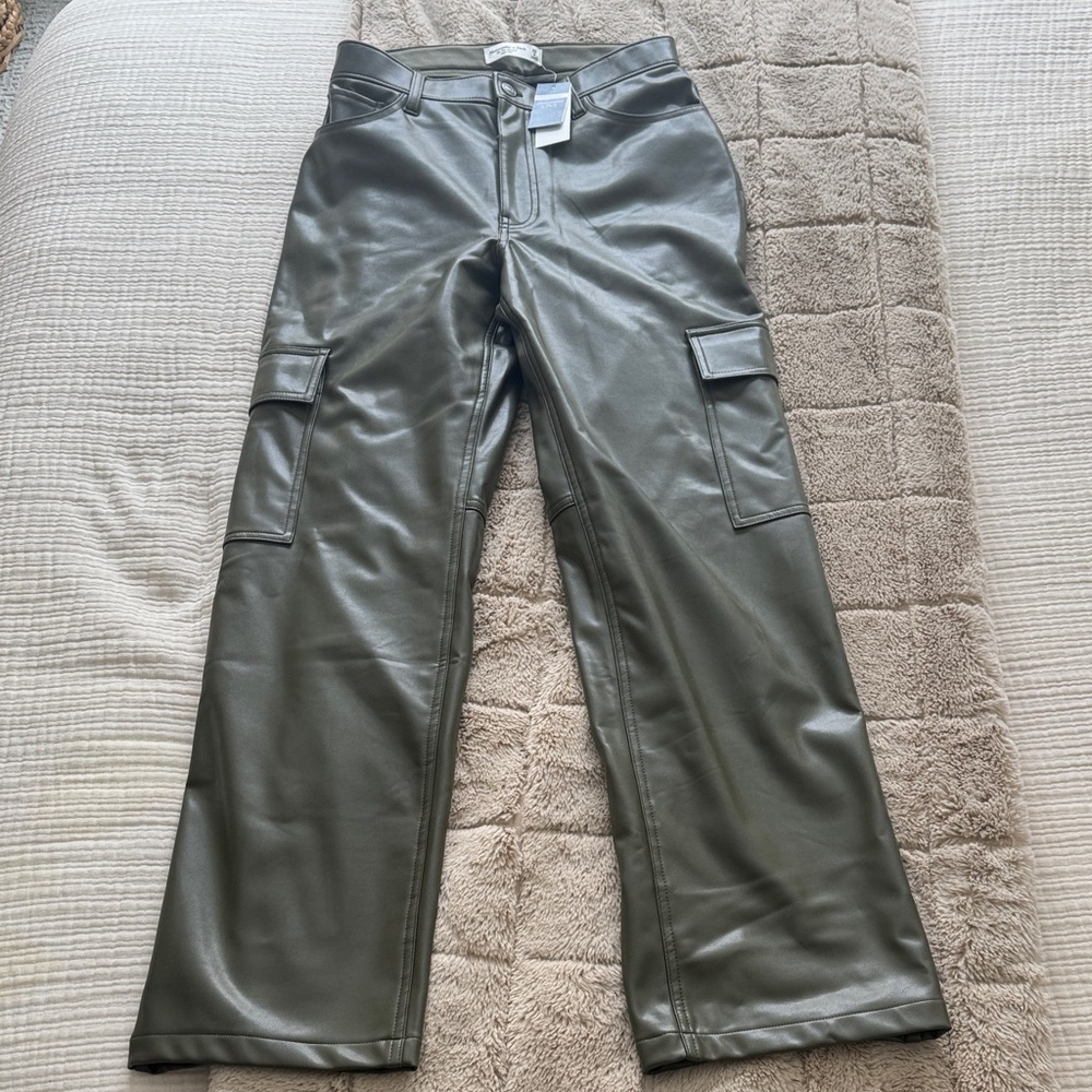 Abercrombie & Fitch curve love ‘90s relaxed high rise leather pants